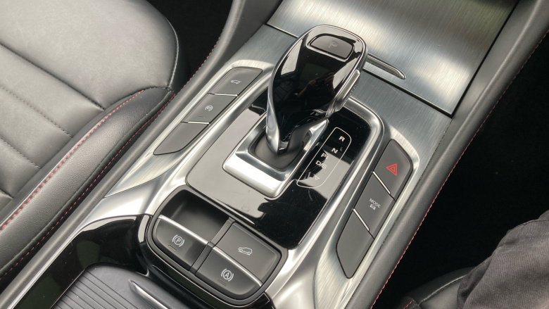 MG Hs 1.5 T-GDI Exclusive 5dr DCT Petrol Hatchback